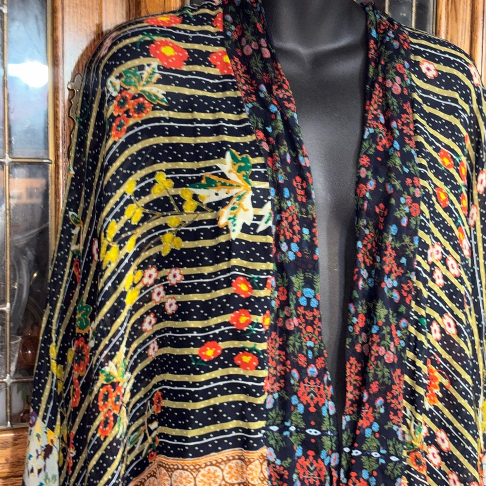 Anthropologie floral kimono lightweight mixed-print bohemian design - Picture 7 of 9